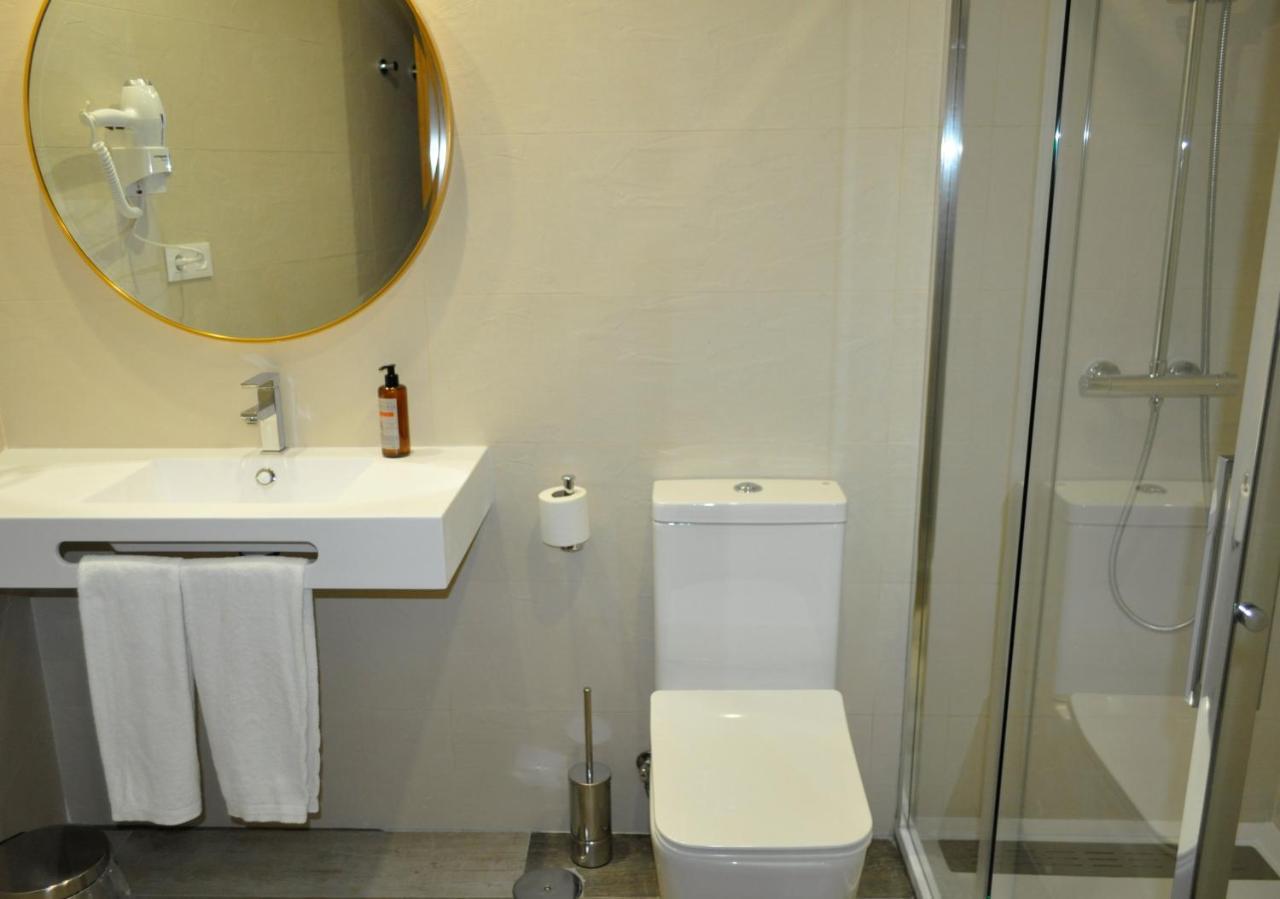 Hostal Restaurante Villa De Brihuega Bagian luar foto
